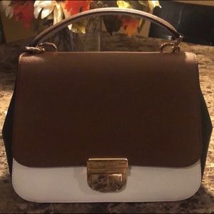 🎁SALE...Michael Kors BRIDGETTE Messenger